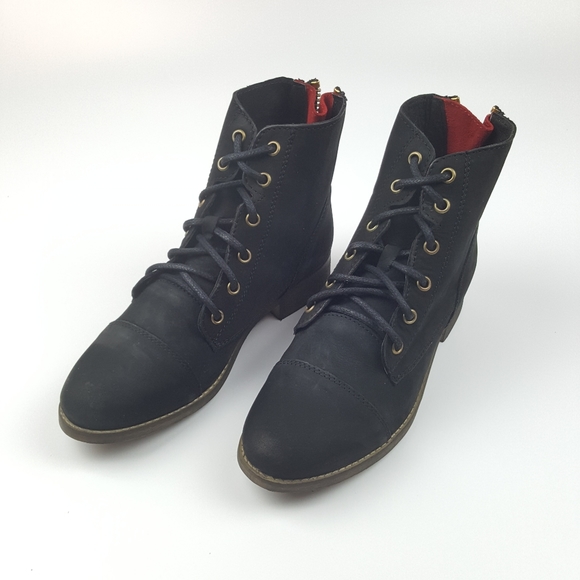 Leather Combat Boot {Steve Madden} - Picture 4 of 8